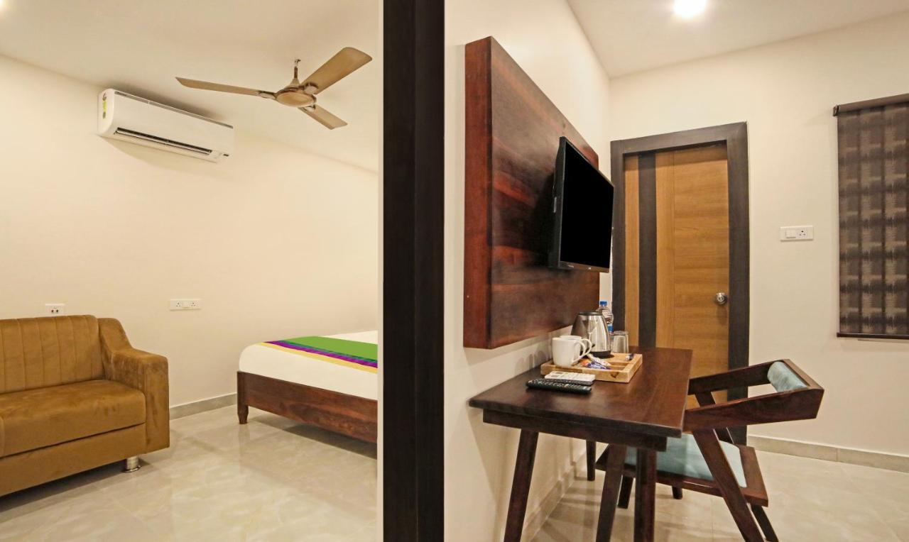 Treebo Lazystay Elite บูบันเนสชวาร์ ภายนอก รูปภาพ