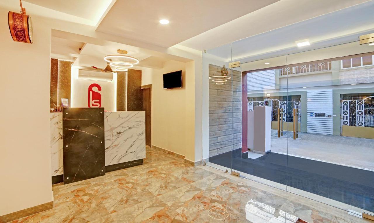 Treebo Lazystay Elite บูบันเนสชวาร์ ภายนอก รูปภาพ